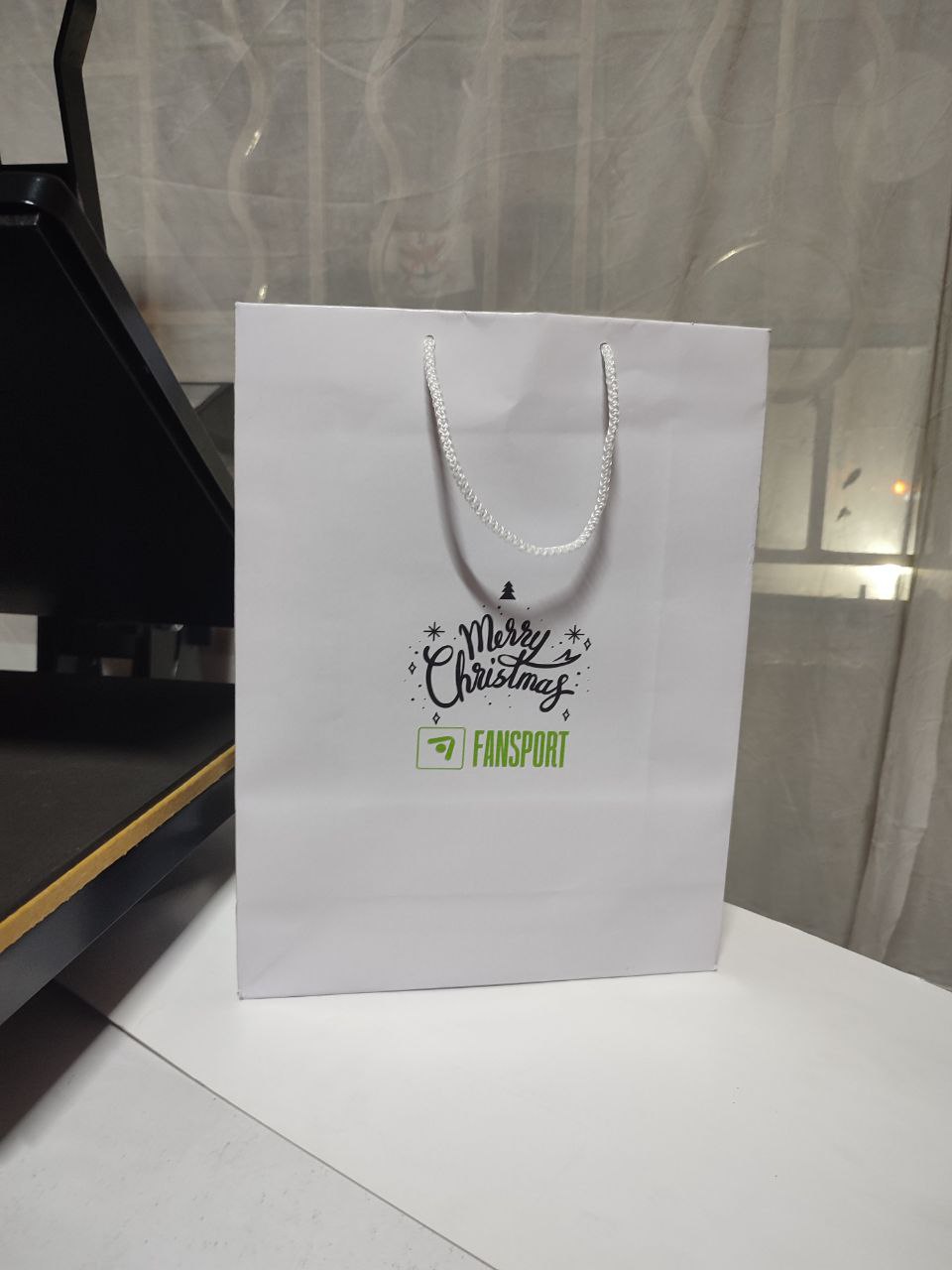 White gift Bags - Image 5
